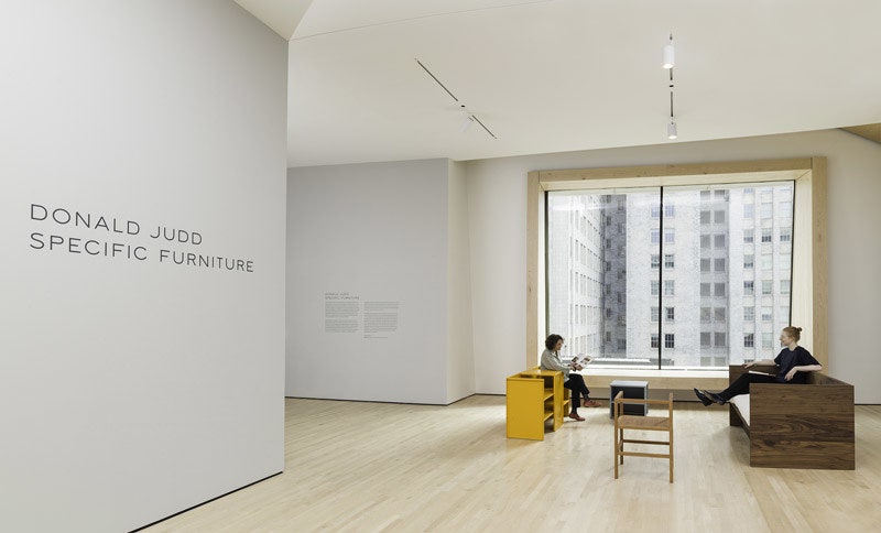 Выставка “Особая мебель” Дональда Джадда в музее СанФранциско