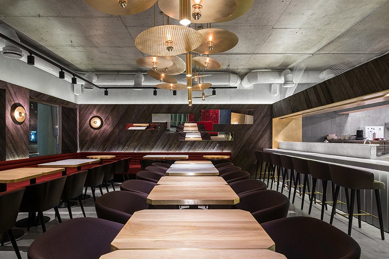 Винный ресторан Wine Happens на Садовом кольце фото интерьеров от V12 Architects