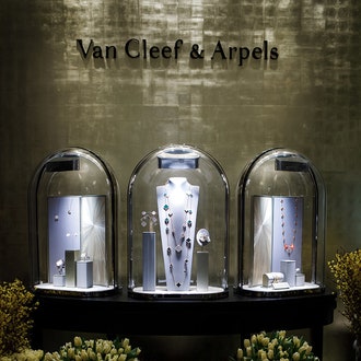 Весне дорогу: коктейль Tatler и Van Cleef & Arpels