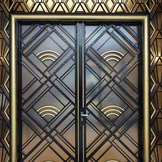 Door: фотопроект Адама Штеха