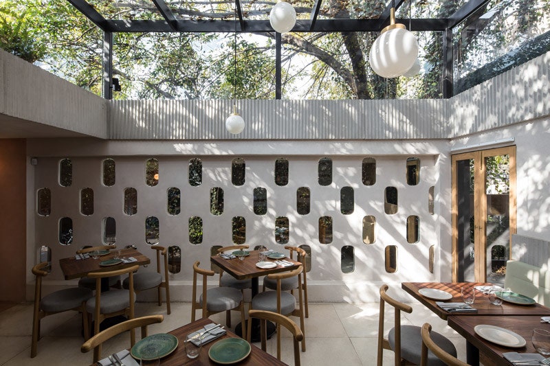 Ресторан Meroma в Roma Norte в Мехико фото интерьеров от студии OPA