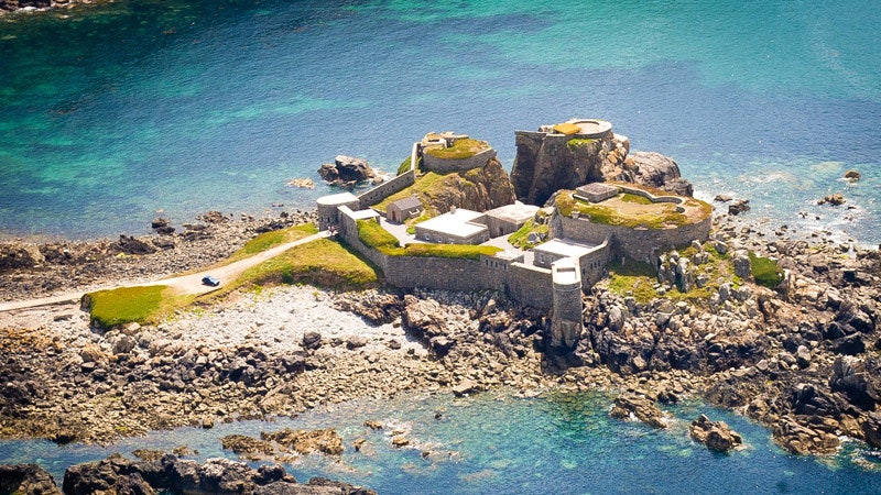Форт на Нормандских островах место для отпуска по обмену