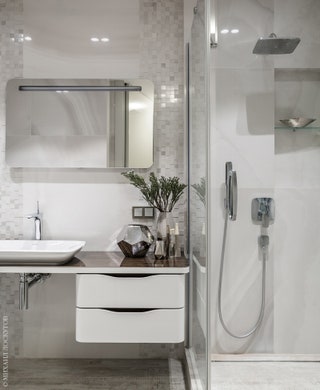 Хозяйская ванная комната. Раковины мебель зеркала  Duravit. Декор Liberty Home.