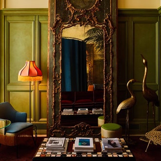 Отель в стиле mid-century modern в Детройте