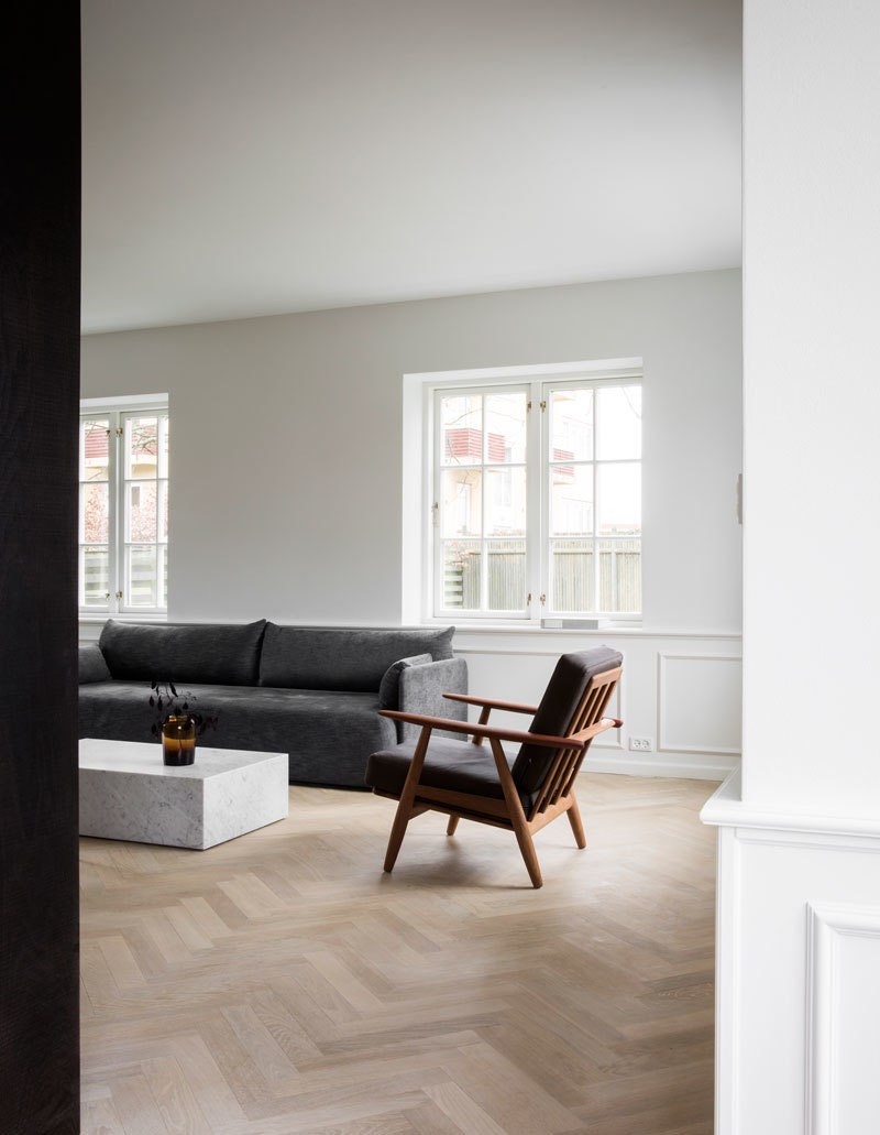 Летний дом Поуля Хеннингсена в Копенгагене отреставрировало бюро Norm Architects фото интерьеров