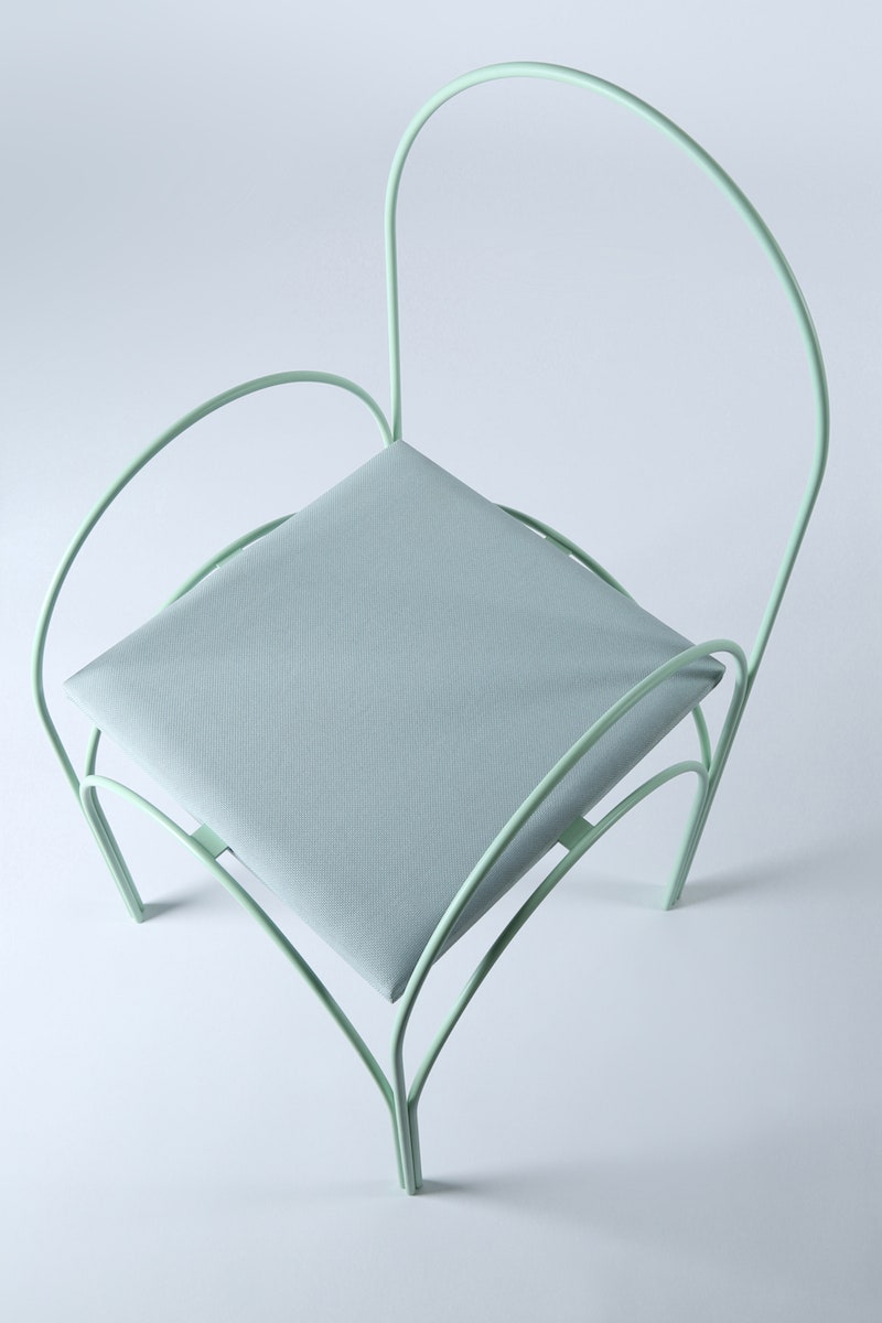 Ричард Ясмин создал коллекцию мебели Hawa из стальных прутьев мрамора и дутого стекла