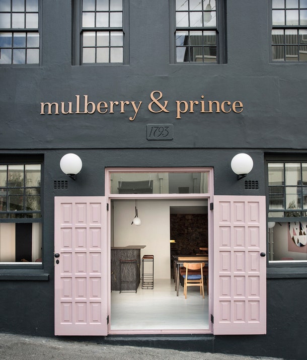 Бистро Mulberry amp Prince в Кейптауне дизайн студии Atelier Interiors. Нажмите на фотографию чтобы посмотреть интерьер...