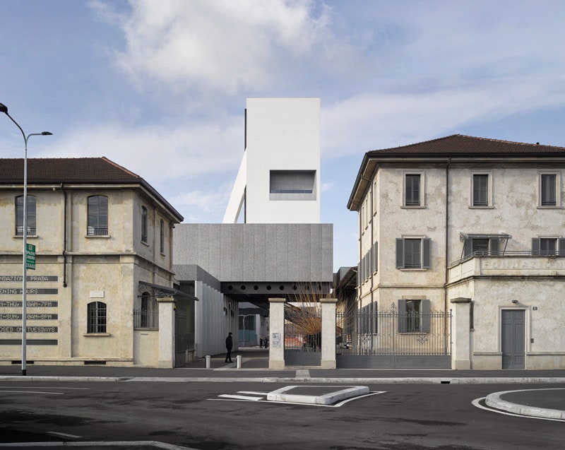 Новое пространство Fondazione Prada официально откроется 20 апреля 2018 года фото башни Torre