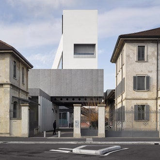 Игра в геометрию: Fondazione Prada объявил об открытии нового здания