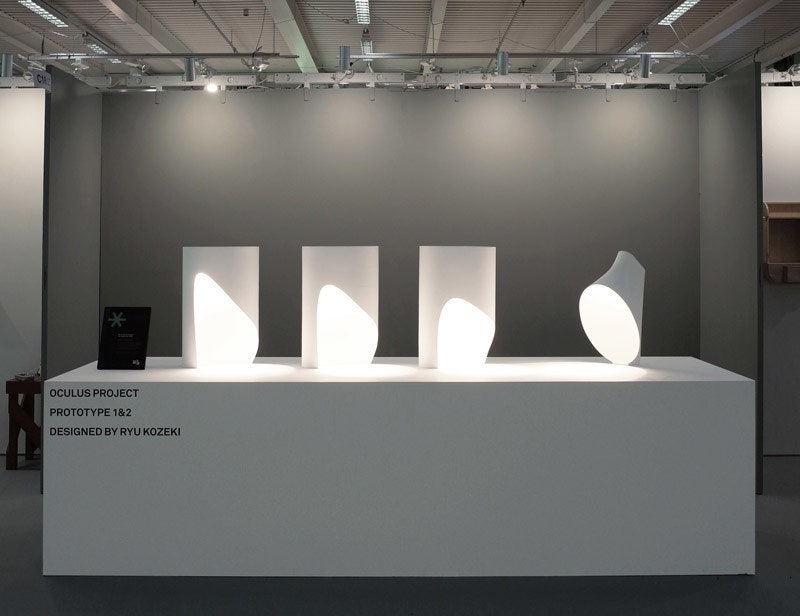 Светильники Oculus от Рю Козеки фото объектов представленных на выставке Greenhouse в Стокгольме