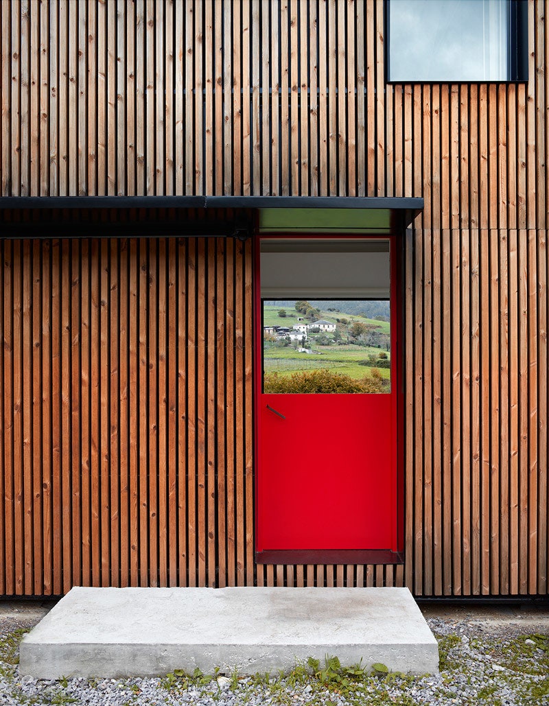 Мобильный дом на севере Испании от бюро Baragaño Architects