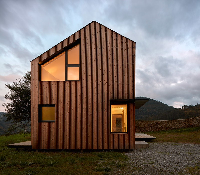 Мобильный дом на севере Испании от бюро Baragaño Architects