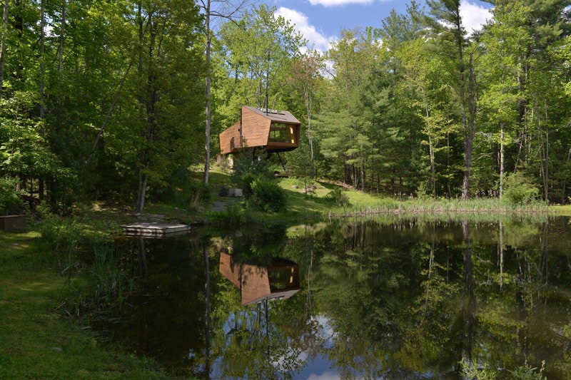Дом на дереве у озера от бюро Antony Gibbon