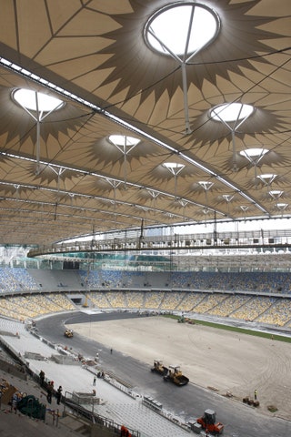 Олимпийский стадион в Киеве 2011 год.