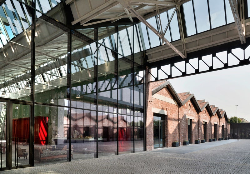 Штабквартира Gucci в Милане история создания и фото комплекса