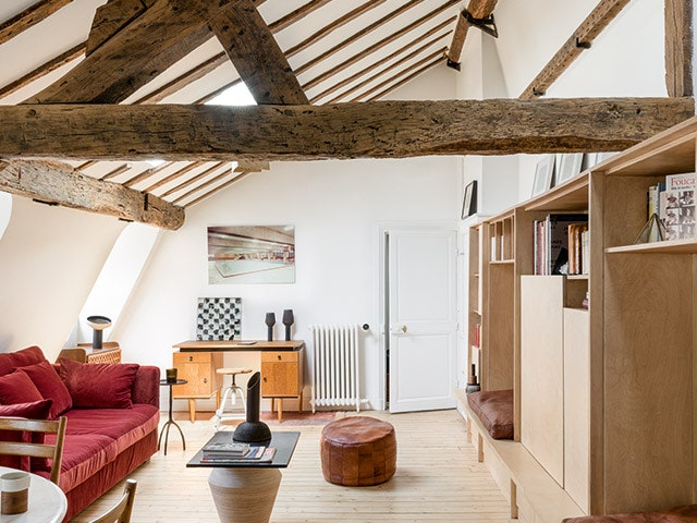 Квартира в мансарде в Париже, 70 м²