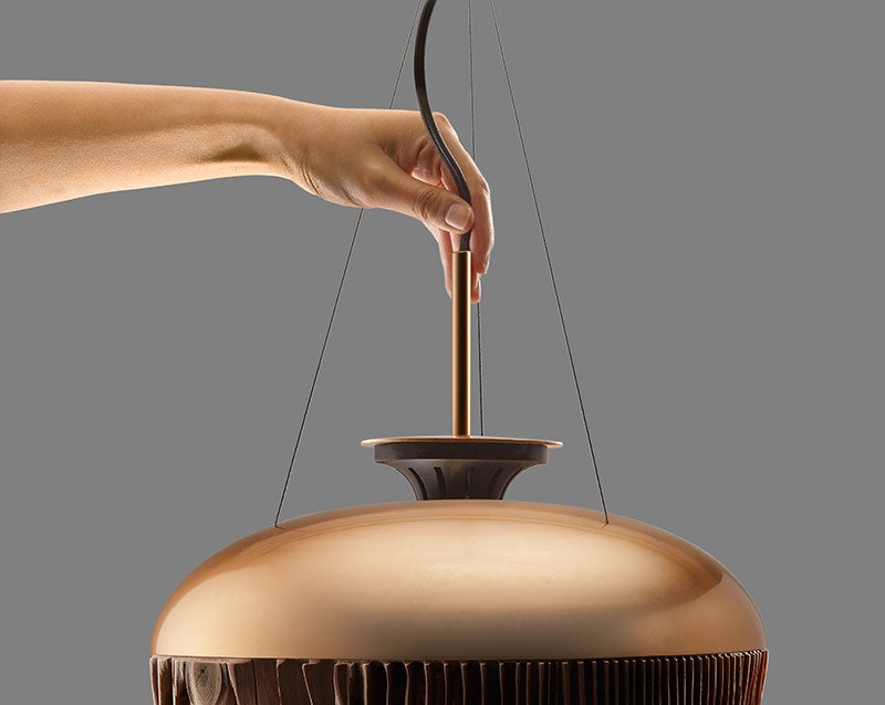 Лампа Mokum от дизайнера Келли Ким сделанная по японским традициям