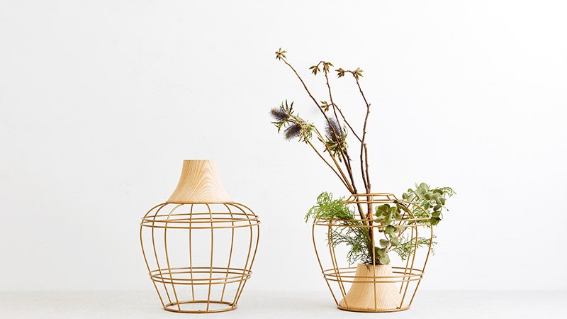 Бренд Kimu представил коллекцию ваз и светильников The New and Old