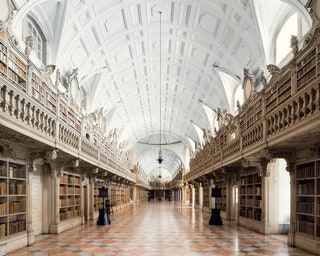 Библиотека во дворце Мафра Мафра Португалия.