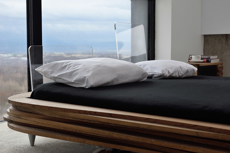 Кровать от Gie El сделанная вручную из дуба фото и история создания
