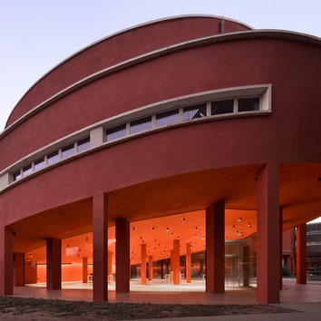 Обновленный исследовательский центр в Больцано
