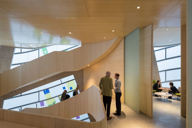 Центр Мэгги в Лондоне по проекту Стивена Холла открылся рядом с госпиталем Святого Варфоломея