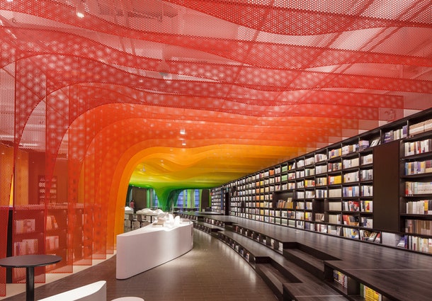 Книжный магазин в Китае. Смотрите весь проект по клику на изображение....