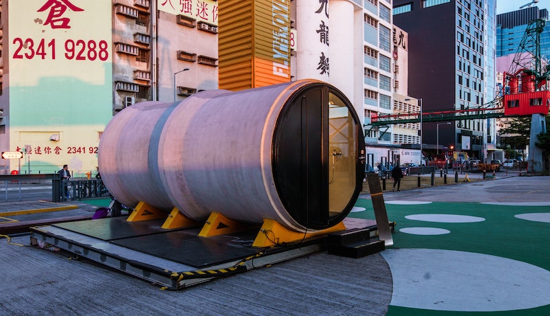 OPode Tube Housing низкобюджетный проект микроапартаментов в Гонконге от James Law Cybertecture