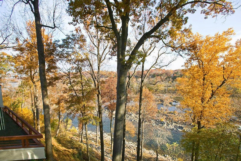 Дома с красивыми осенними видами которые можно купить сейчас фото особняков в США