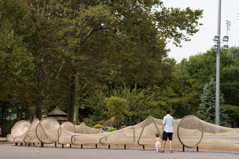 Инсталляция “Круглый забор”. Фото Timothy Schenck Courtesy Public Art Fund NY.