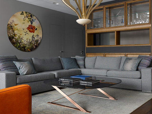 Квартира с тремя спальнями в Москве, 150 м²
