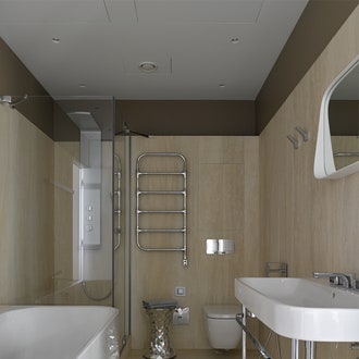 Квартира с тремя спальнями в Москве, 150 м²