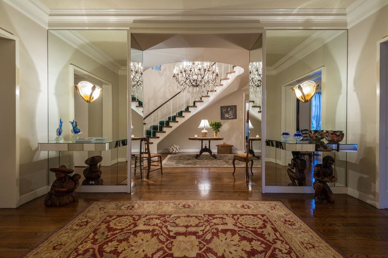 Дома знаменитостей выставленные на продажу особняк Одри Хепберн дом Джеки Кеннеди и другие