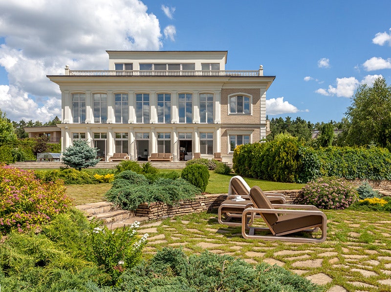 Роскошные дома и квартиры в России выставленные на продажу