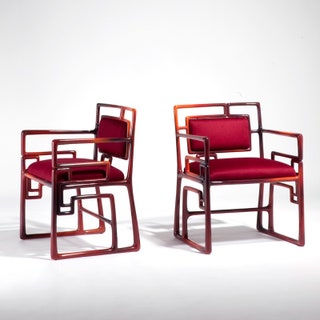 Кресла Shanghai дизайнер Эрве ван дер Стратен.