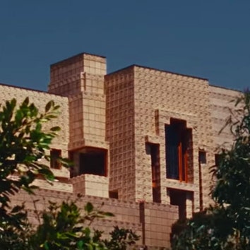Архитектура Ллойда Райта и Джона Лотнера в клипе The хх