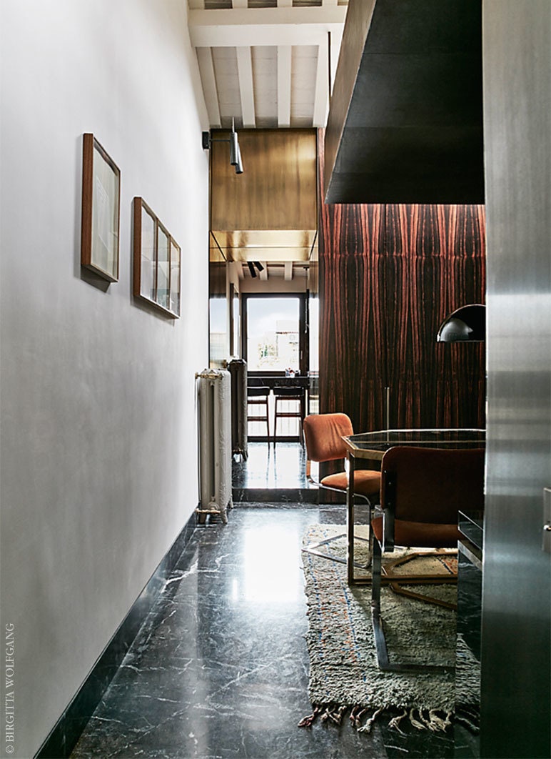 Двухуровневая квартира в Риме в гостях у архитектора Массимо Адарио