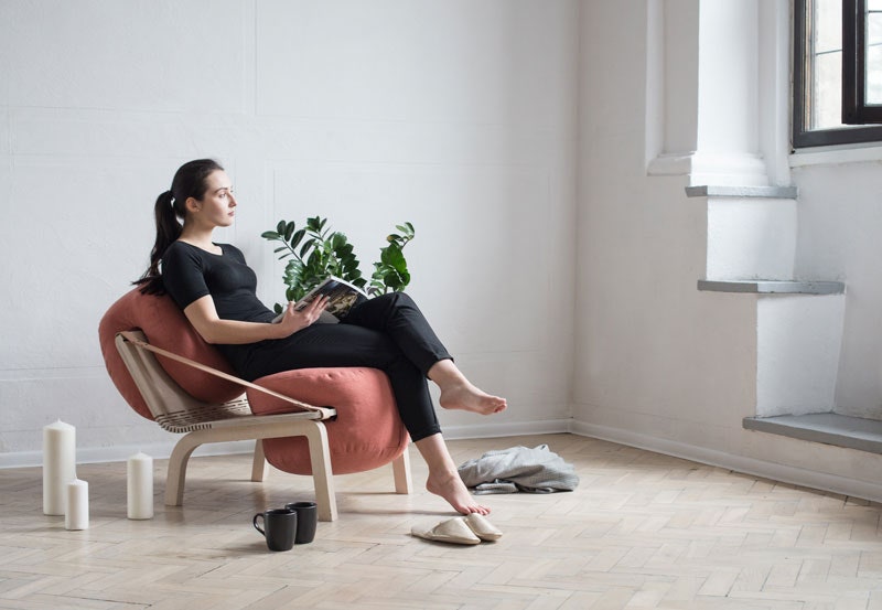 Мобильное креслопышка Dango с пуховыми подушками спроектированное Агнешкой Коваль