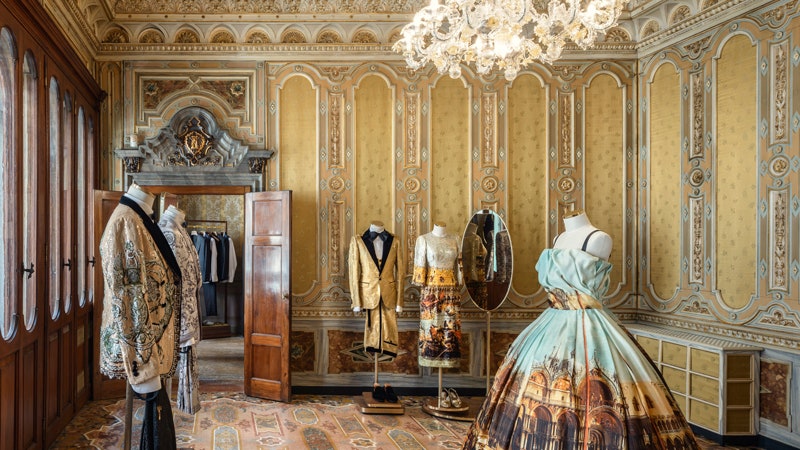 Бутик Dolce  Gabbana в Венеции в Palazzo Torres фото обновленных интерьеров