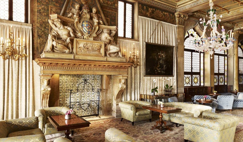 Отели в роскошных замках в Европе Hotel Danieli в Венеции Château de Bagnols в Божоле