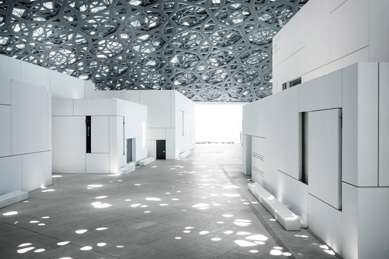 Лувр в АбуДаби по проекту Жана Нувеля откроется 11 ноября 2017 года