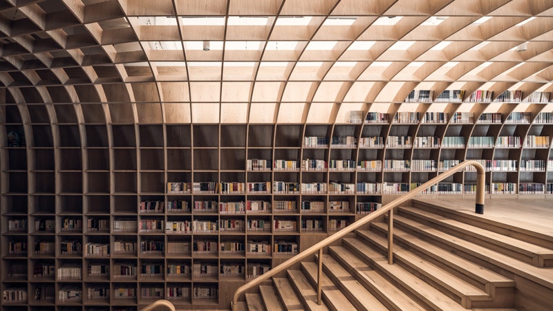 Библиотека «Подземный лес» в Шанхае в комплексе One Park Gubei работа бюро Wutopia Lab
