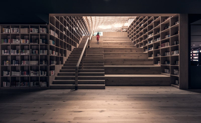 Библиотека «Подземный лес» в Шанхае в комплексе One Park Gubei работа бюро Wutopia Lab