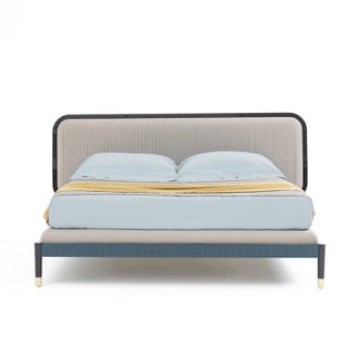 Кровать Amante дизайнер Кристина Челестино.