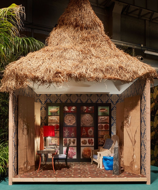Corian Cabana Club инсталляция на Tortona Design Week с пляжными домиками в разных стилях | Admagazine
