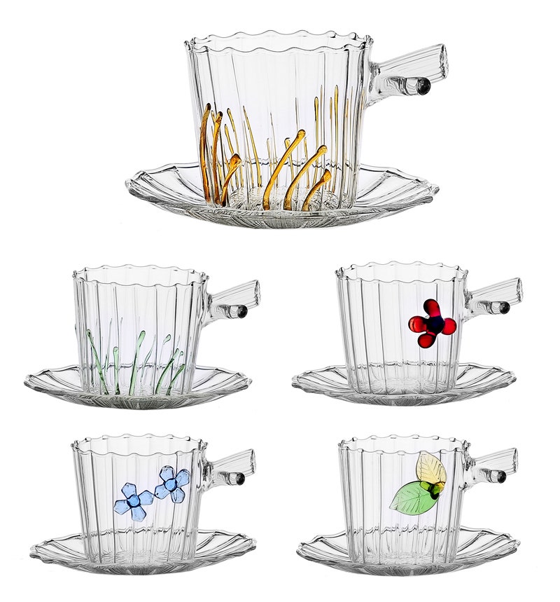 Коллекция посуды Greenwood Алессандры Бальдерески из прозрачного стекла с листиками и веточками