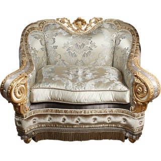 Кресло из коллекции Granducale по дизайну архитектора Альберто Корти Belcor.
