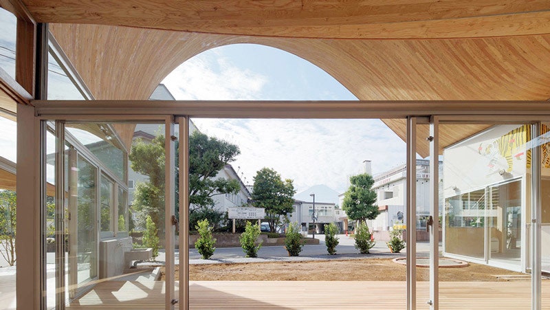 Проекты с необычной крышей теннисный клуб в Иджбурге домик для отдыха в Японии и другие
