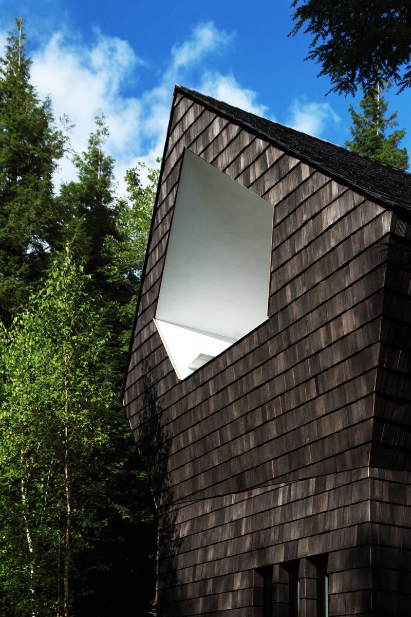 Дом в Квебеке от архитекторов бюро YH2 переделанный из лесного сарая дровосека