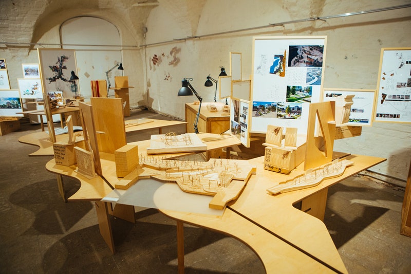 Выставка​ Бенедетты Тальябуэ и Roca​ в Москве «Городская регенерация  путешествуя по миру»